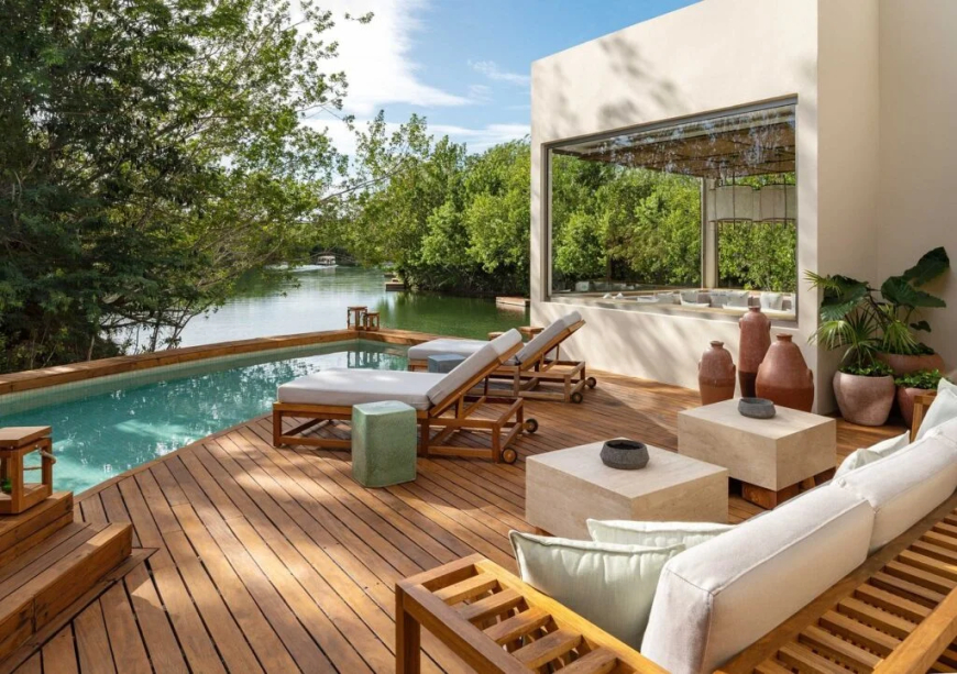Best Swim-Up Suites in Jamaica and Mexico: A Couple's Guide.