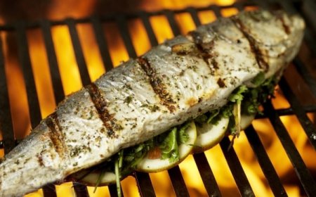 Fish Fry Fridays: A Guide to Oistins (Barbados) and Gros Islet (St. Lucia).