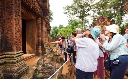 Cultural Etiquette Tips for Travelers