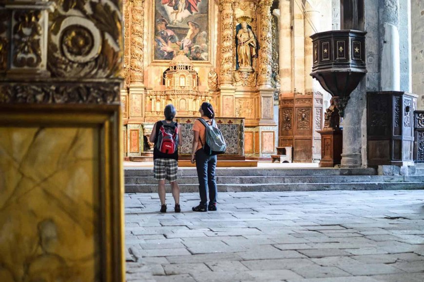 Cultural Etiquette Tips for Travelers