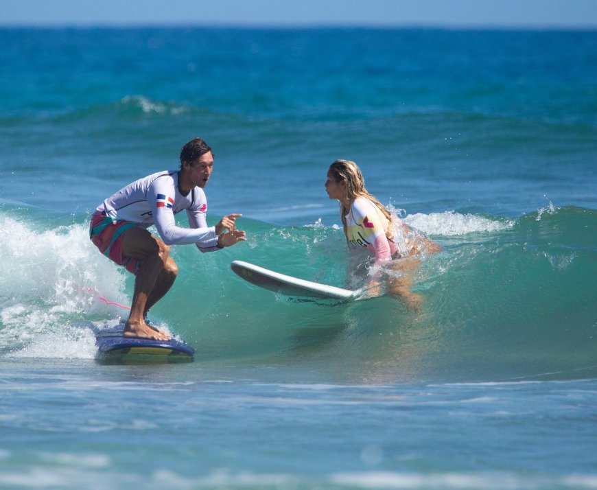 Surf Schools With All-Inclusive Packages