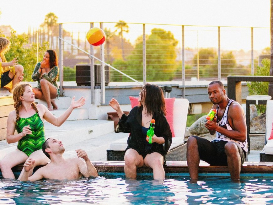 Solo Traveller Friendly: All-Inclusive Resorts with the Best Social Vibe.